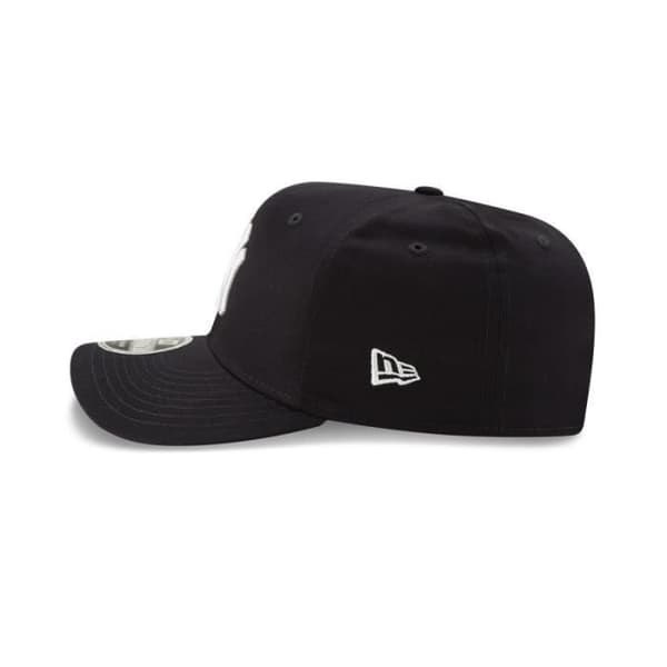 New Era herrkeps NEW YORK YANKEES STRETCH SNAP 9FIFTY - Svart - Platt visir - Snapback-justering