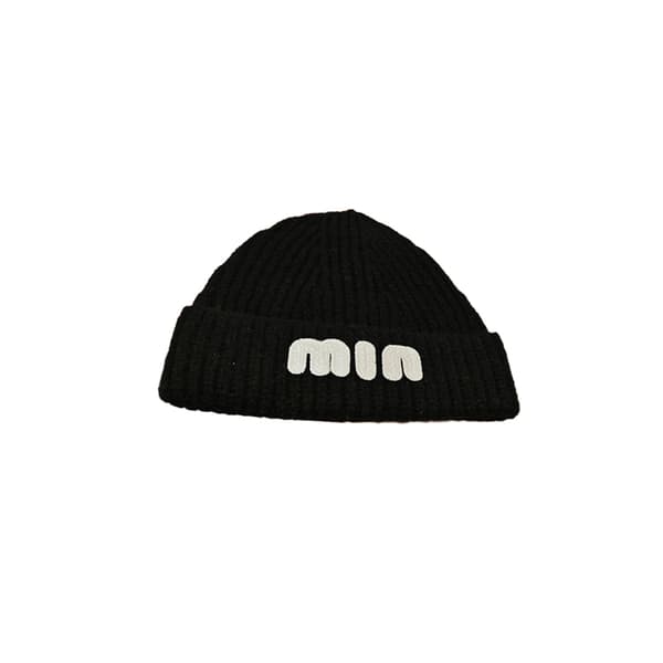 INF Strikket beanie hue