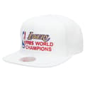 Miniatyrbild 1 av 3: Snapback-keps Mitchell &amp; Ness - Los Angeles Lakers Champions - Vit, Svart och Guld - Herr