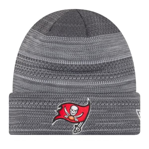 Vintermössa - NEW ERA - NFL SIDELINE 2017 - Tampa Bay Buccaneers - Grå - Herr