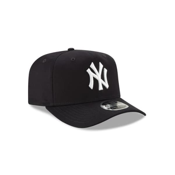New Era herrkeps NEW YORK YANKEES STRETCH SNAP 9FIFTY - Svart - Platt visir - Snapback-justering