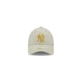 Miniatyrbild 2 av 4: Keps Dam - New Era - 9FORTY - New York Yankees - Metallogotyp - Beige - Sportmode