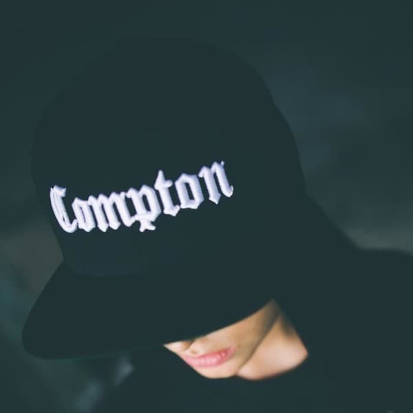 Mister Tee Snapback Keps - COMPTON svart - Vuxna män
