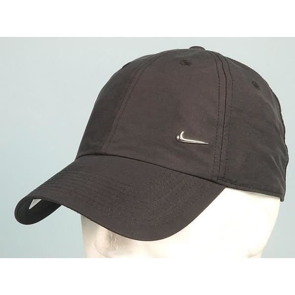 Casquette Metal swoosh svart keps