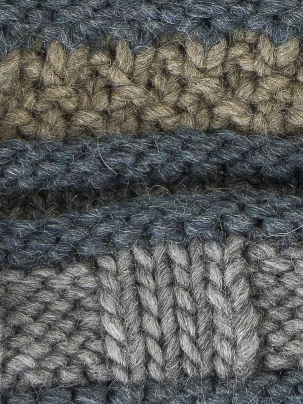 Dockvintermössa med pompom