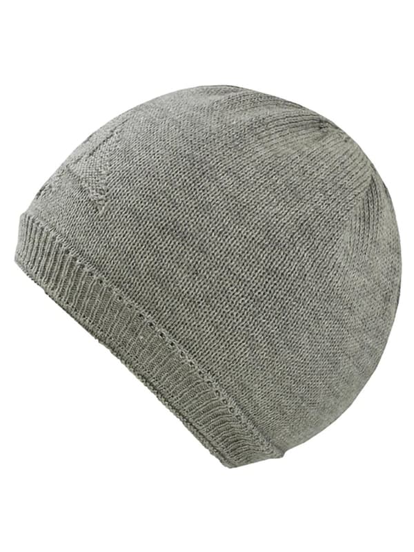 Stickad mössa, Döll