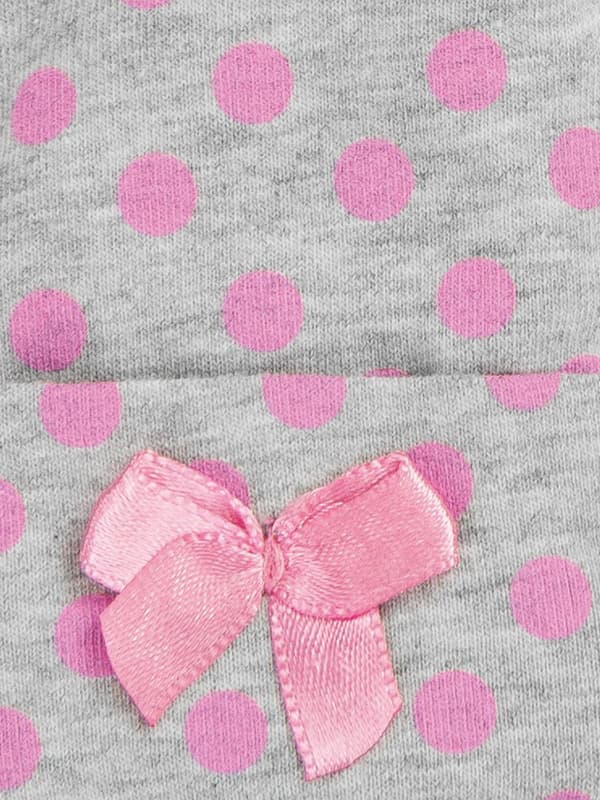 Stickad mössa med rosa prickar Döll