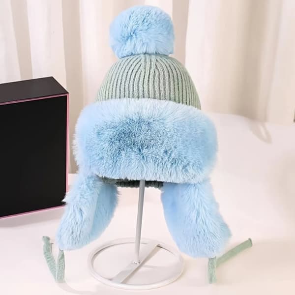 Stickad öronlapphatt, vindskyddande design, pom-pom-funktion,Blå, En storlek passar alla