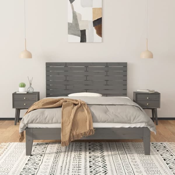 Sängynpääty seinälle harmaa 126x3x63 cm täysi mänty
