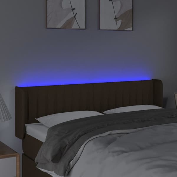 sengegavl med LED-lys 147x16x78/88 cm stof mørkebrun