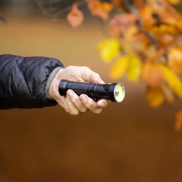 Ficklampa NOCK Beacon, 300 lumen + hjässband