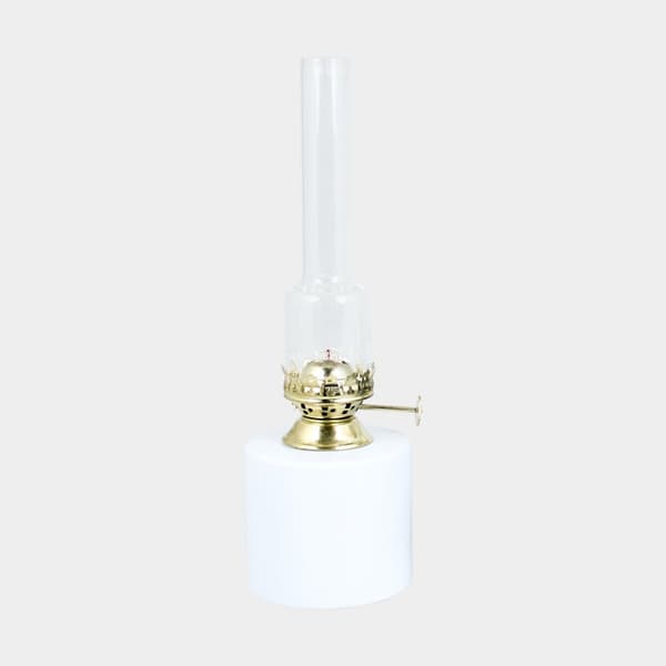 Fotogenlampa / oljelampa Strömshaga Rak Liten vit plåt, brännare i mässing, Ø80 mm x 250 mm
