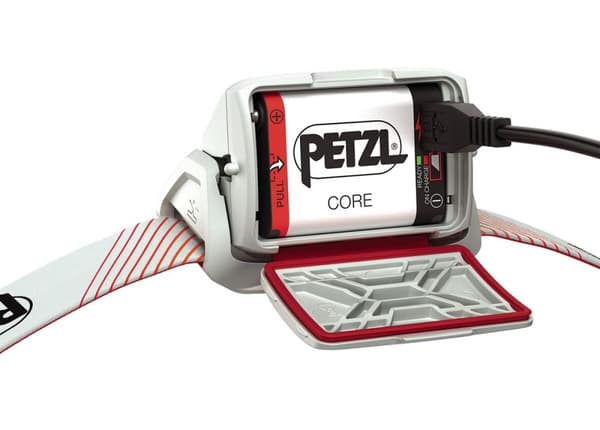 PETZL ACTIK CORE 600 lm, pannlampa uppladdningsbar