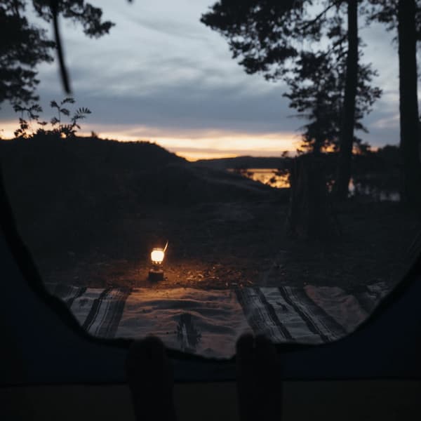 Gasollampa Primus Easy Light Duo, 300 W, 490 lumen, med integrerad piezotändning, med Duo-ventil