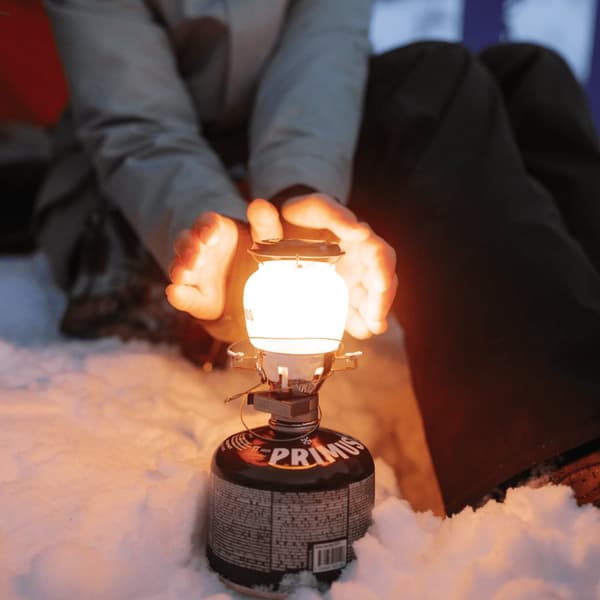 Gasollampa Primus Easy Light Duo, 300 W, 490 lumen, med integrerad piezotändning, med Duo-ventil