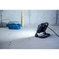 Miniatyrbild 10 av 11: brennenstuhl Mobil LED-bygglampa JARO 14060 M / LED-arbetslampa 100W för utomhusbruk (LED-strålkastare med 5m kabel, LED-nödbelysning med 11500lm till
