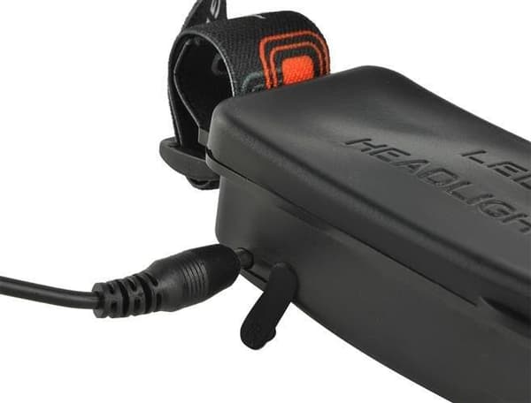Stærk pandelampe LED CREE T6 Inklusiv batterier og oplader