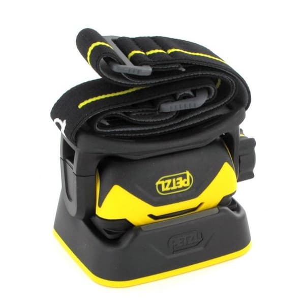 Strålkastare - PETZL - Pixa 3 R - 100 Lm - Batteritid 12 h - IP 67 vattentäthet