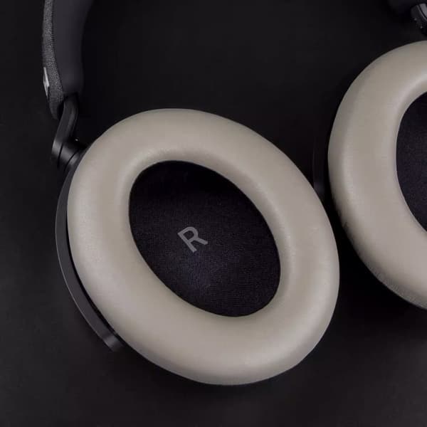 INF Erstatning av Sennheiser Momentum 4.0 øreputer Grå
