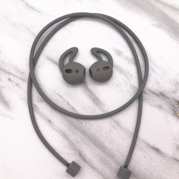 INF Beskyttende silikonstroppsett til Airpods-etui