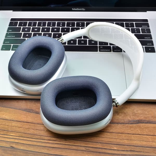 INF Korvatyynyt Apple AirPods Max -kuulokkeille - 2 kpl Musta