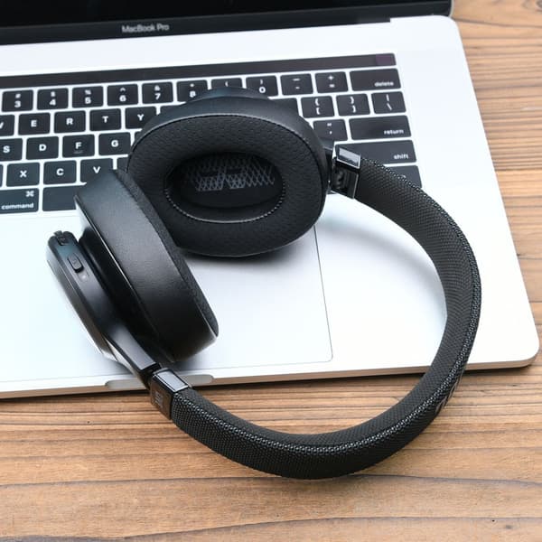 INF Premium Svarta Läder- och Mesh-öronkuddar för JBL LIVE500BTNC