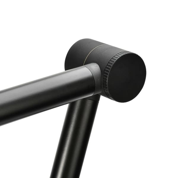 Cherry MA 3.0 UNI mikrofonarm til alle UM mikrofoner, aluminium i sort med bordklemme (maks. 60 mm), frit justerbar vinkel, kabelføring, 3/8" gevindfo