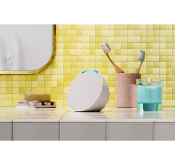 Amazon-älykaiutin Echo Pop, jäätikön valkoinen
