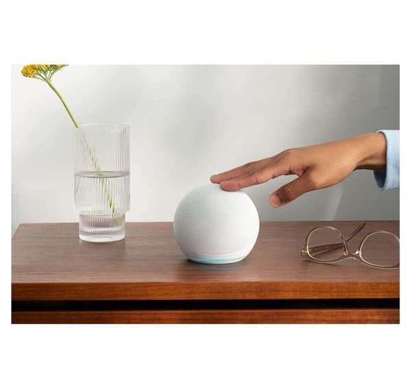 Amazonin älykaiutin Echo Dot 5, jäätikön valkoinen