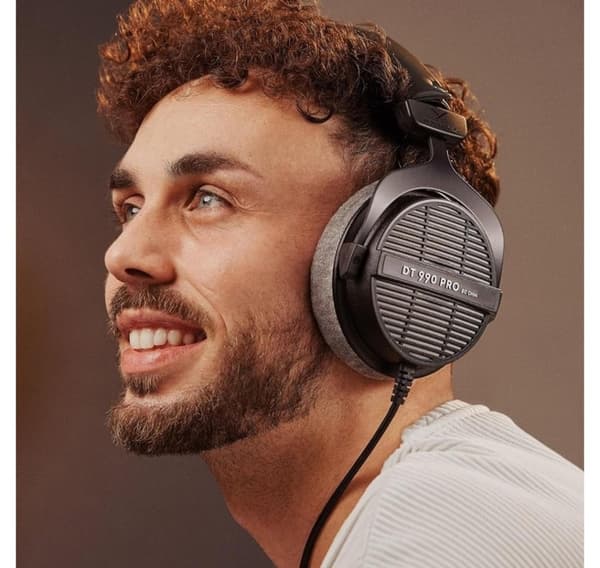 Beyerdynamic, Studio-hovedtelefoner, DT 990 PRO