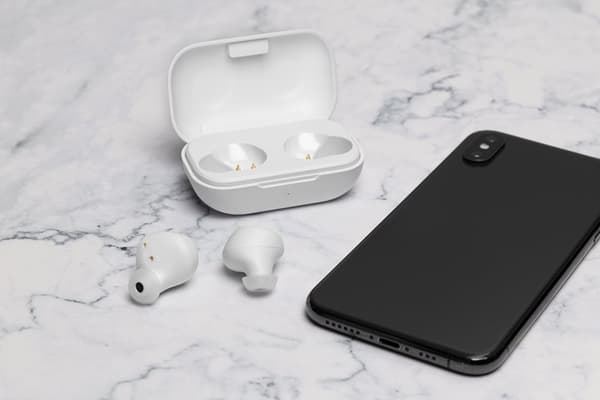 T210 TWS in-ear earbuds with charging case, TWS, white