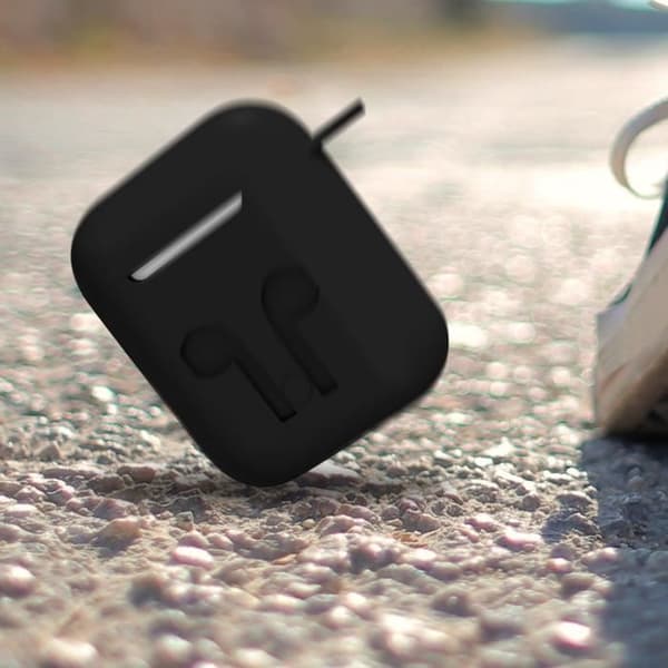 AirPods 1/2 fodral Mjukt Anti-fingeravtryck Anti-repa med svart karbinhake Svart