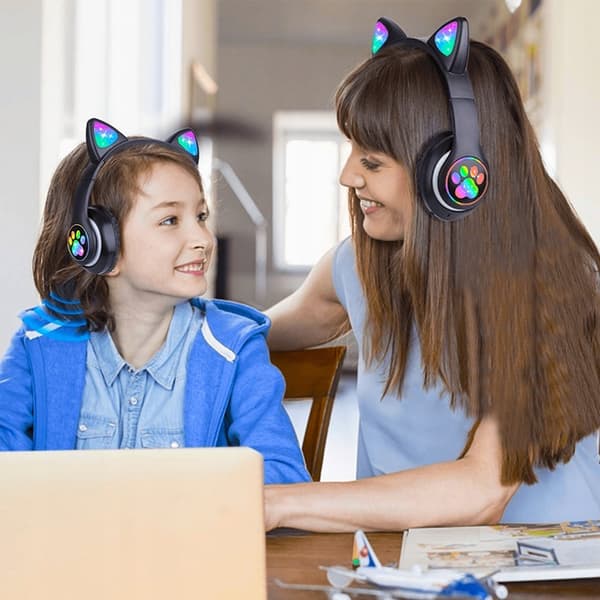Svart Bluetooth -hörlurar Bakgrundsbelysta -kattöron