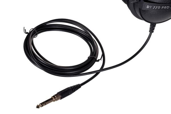Beyerdynamic DT 770 PRO 80 OHM BLACK LIMITED EDITION - lukkede studiehovedtelefoner