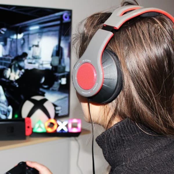Gioteck - TX30 Wired Stereo Gaming Headset - 40 mm högtalare - Jack 3.5 - Switch PS4 Xbox One PC - (röd, grå)