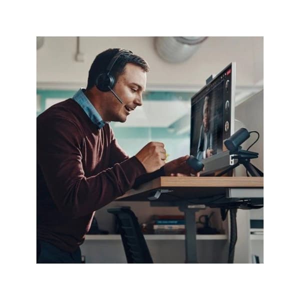 Poly Voyager Focus 2 Microsoft Teams certifierade USB C-headset + USB-C/A-adapter - Microsoft Teams-certifiering - Google Assistant