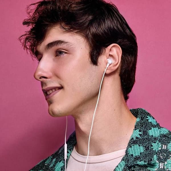 Trådbundna hörlurar - EasyPods - Typ C - Inbyggd mikrofon - Svettresistenta - In-ear