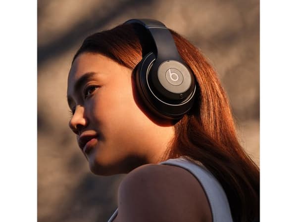 Trådlösa hörlurar Beats Studio Pro - Svart