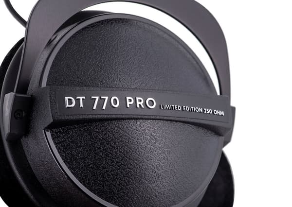 Beyerdynamic DT 770 PRO 250 OHM Sort Limited Edition - lukkede studiehovedtelefoner