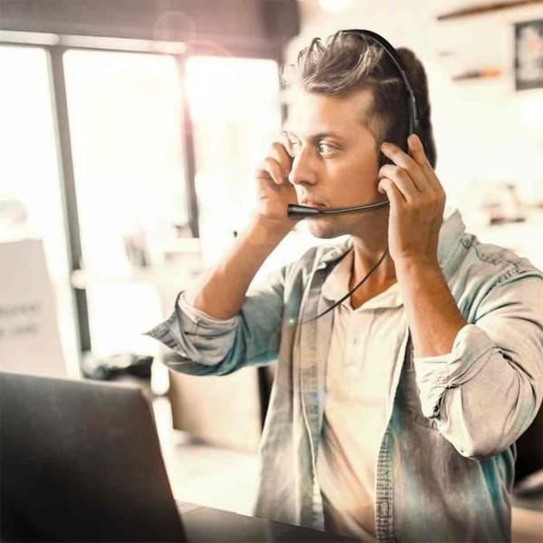 Stereoheadset - LOGILINK - HS0052 - Svart - Kabelanslutet - Integrerad mikrofon