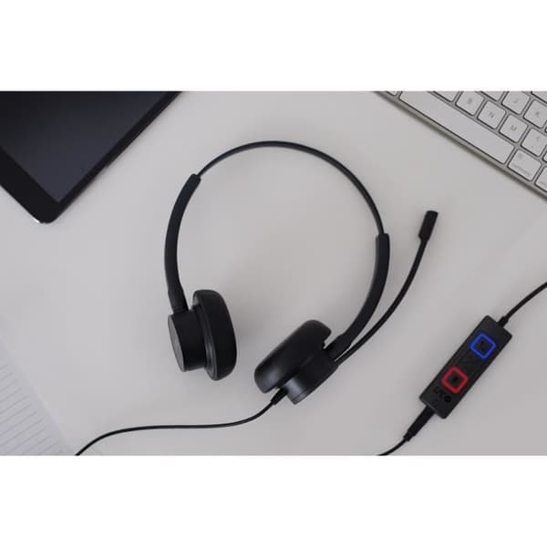 SPC Brave Pro - PC-headset med mikrofon och brusreducering, USB-A+AUX-anslutning, fjärrkontroll och öronkuddar i konstläder