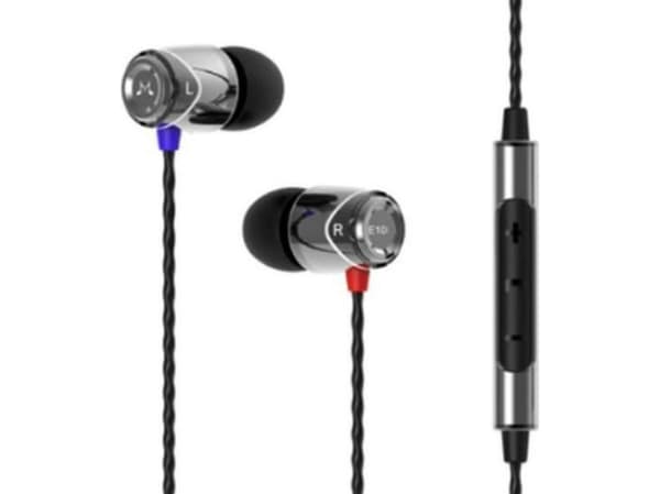 SoundMagic E10C headphones black with microphone