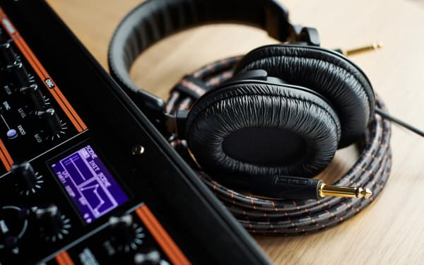 Roland RH-200, Koblet med ledninger (ikke trådløs), Musikk, 20 - 20000 Hz, 200 g, Hodetelefoner, Sort