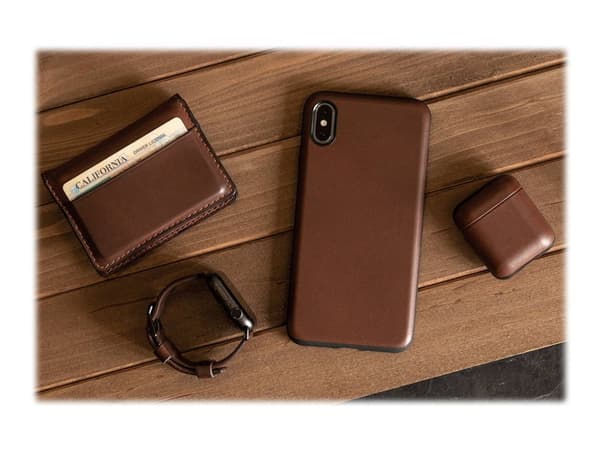 Nomad Rugged Case - Fodral för hörlurar - robust - polykarbonat, Horween-läder - rustikt brun - för Apple AirPods (1:a generation, 2a generation)