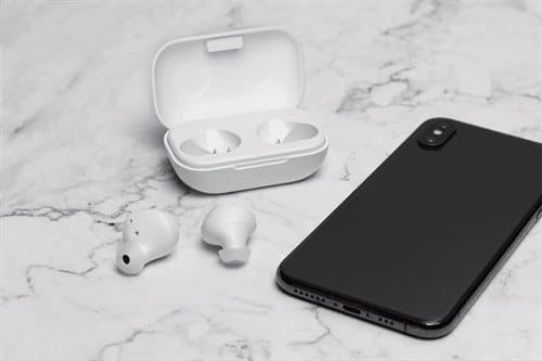 STREETZ Trådlösa Hörlurar TWS – Bluetooth 5.0, In-Ear, Laddningsetui - Vit