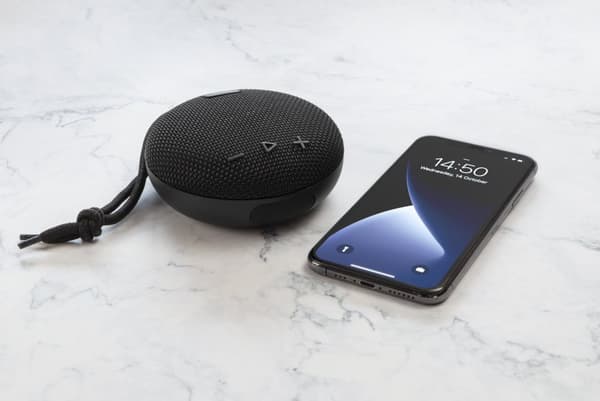 Essentials Bärbar högtalare, vattentålig IPX7, TWS Bluetooth