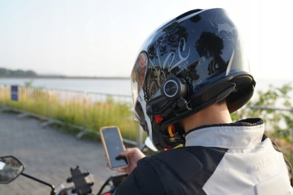 FREEDCONN R3 INTERCOM FÖR MOTORCYKEL MED VIDEOBANDSPELARE