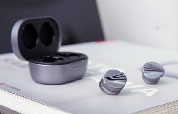 FiiO FW3 - TWS Hi-Fi kuulokkeet - musta