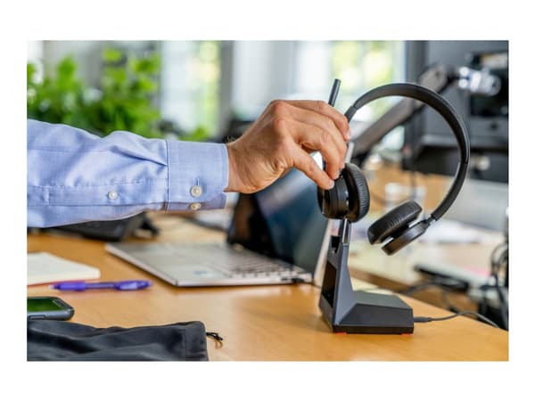 Poly Voyager 4320 - Voyager 4300 UC -sarja - kuulokkeet - korvassa - Bluetooth - langaton, kaapeli - USB-A - musta - Zoom-sertifioitu, sertifioitu Mi