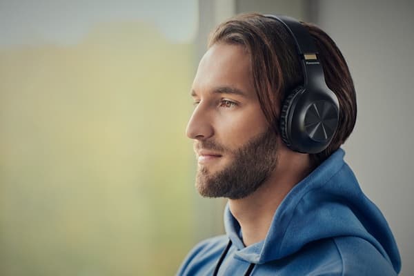 Panasonic wireless headset RB-HX220BDEK, black